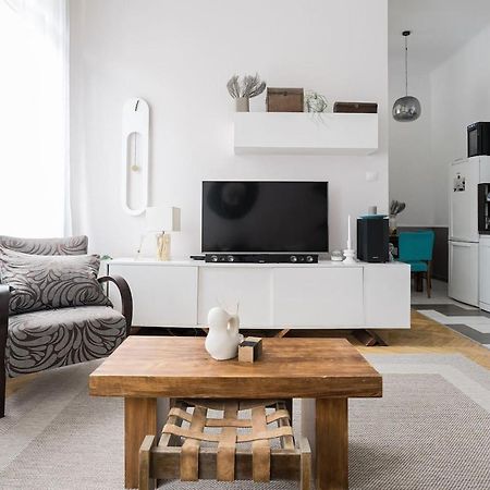 Sunrise Lounge Corvin 63M2 Ac Apartment Budapest Bagian luar foto